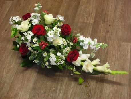 Single ended spray (red and white)