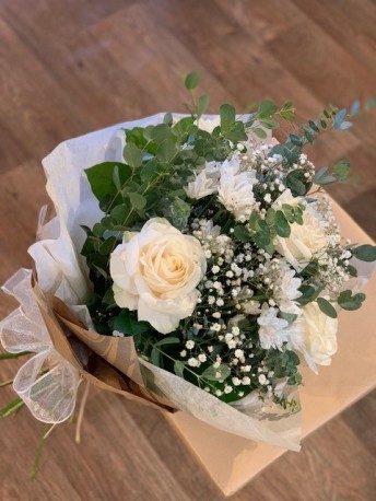 Krystabelle (White bouquet 