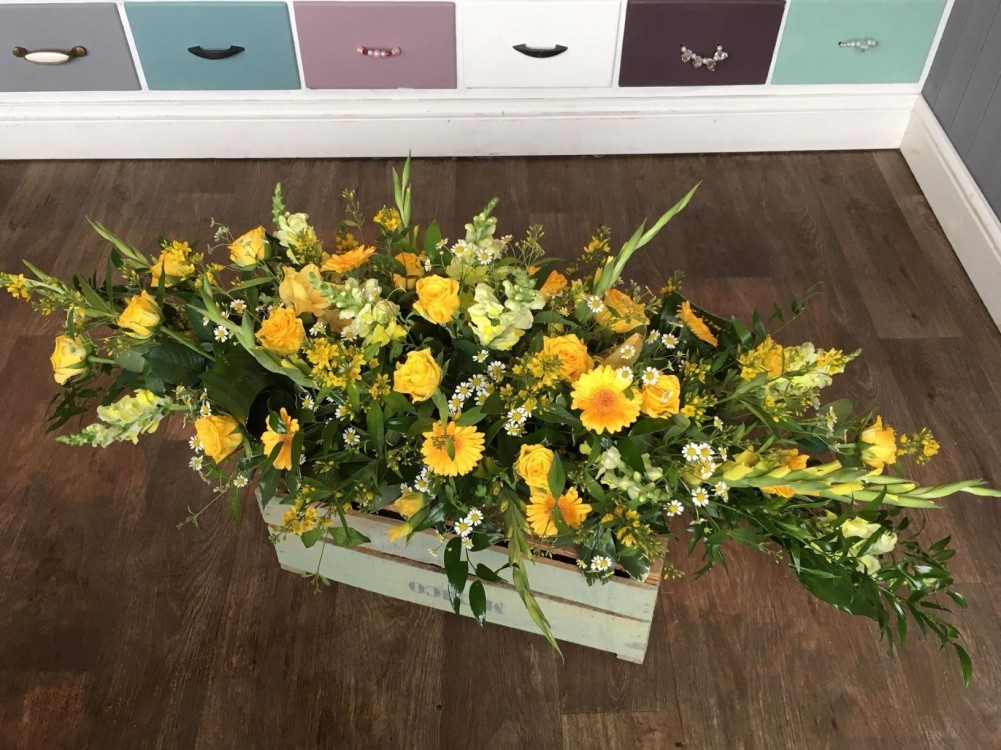Coffin spray (shades of yellow)