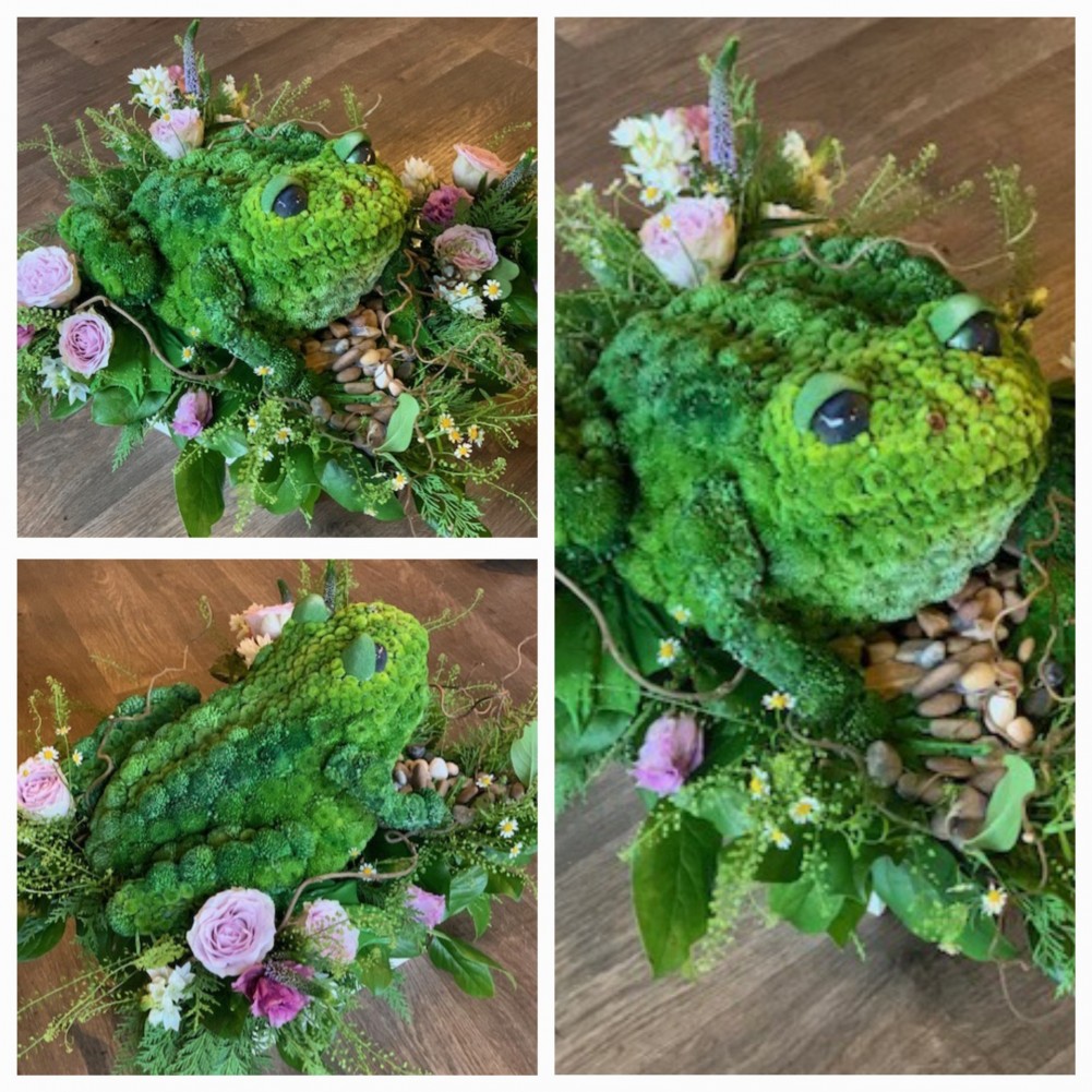 Frog Funeral Flower Tribute